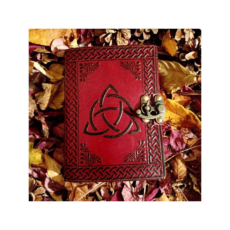 Grimoire triquetra